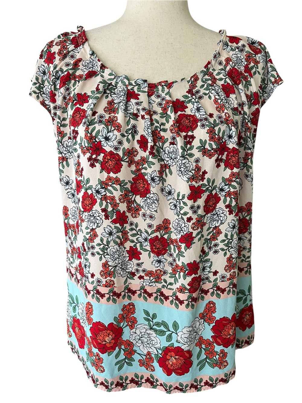 LC Lauren Conrad Pleated Flowy Cap-Sleeve Top - Picture 2 of 11